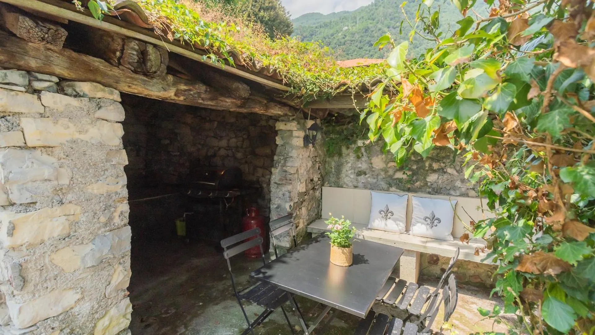 Lakeview Paradise By Rent All Como Argegno Italië