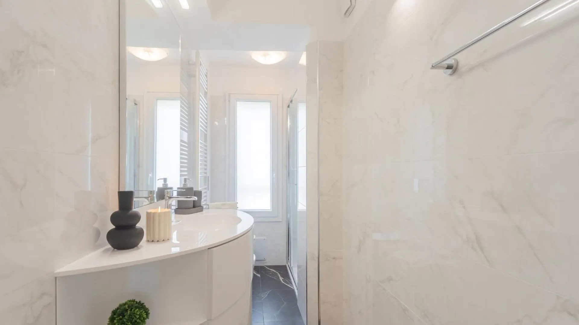 Lakeview Paradise By Rent All Como Argegno 0*,