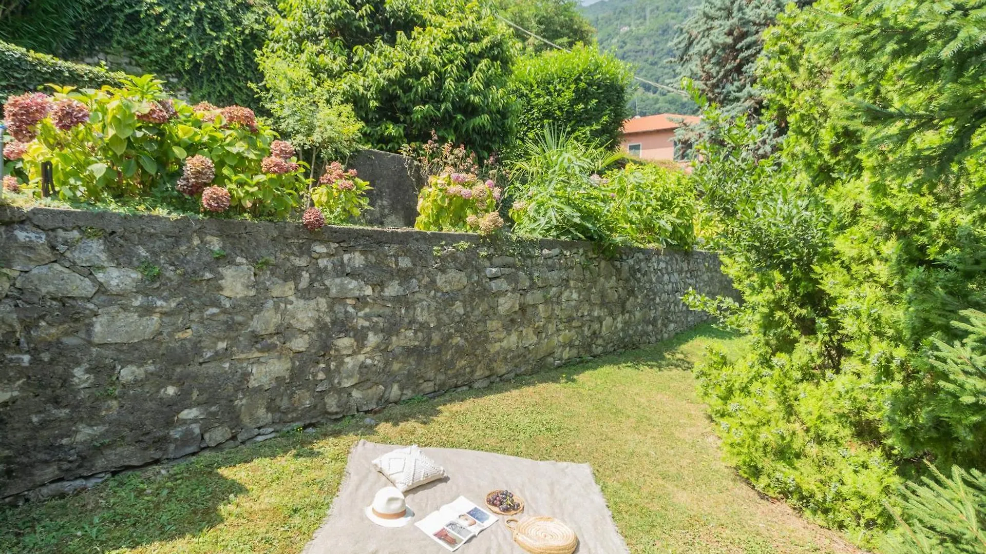 Lakeview Paradise By Rent All Como Argegno 0*,